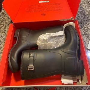 Women’s Black Hunter Rain Boots short length